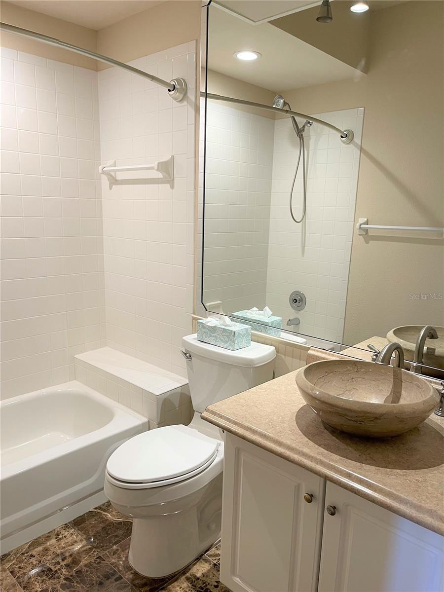489 Enclave Pl #31 Property Photo 5