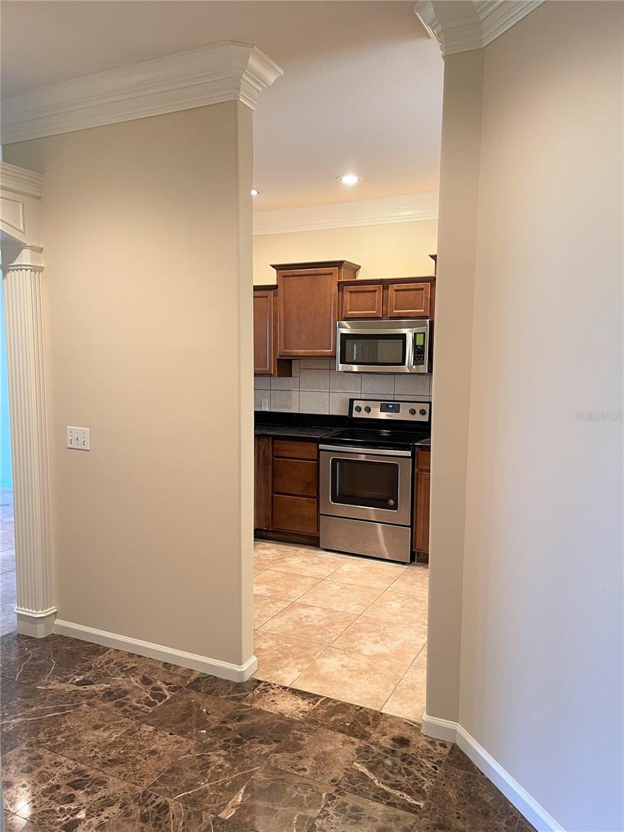 489 Enclave Pl #31 Property Photo 8