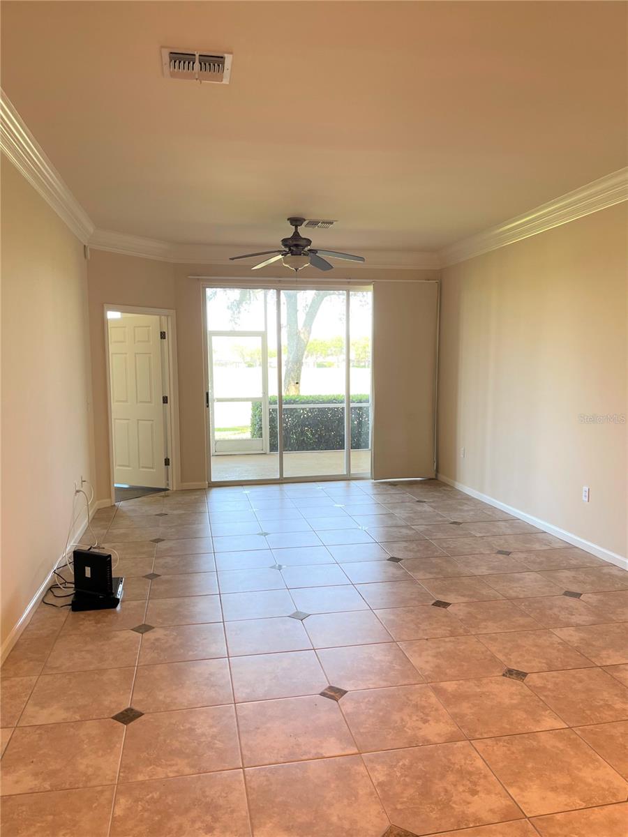 489 Enclave Pl #31 Property Photo 14