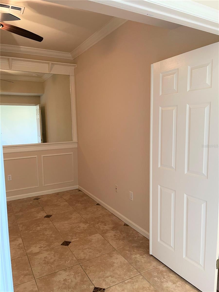 489 Enclave Pl #31 Property Photo 15