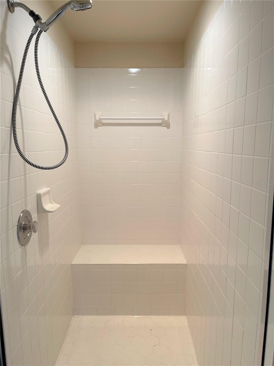 489 Enclave Pl #31 Property Photo 27