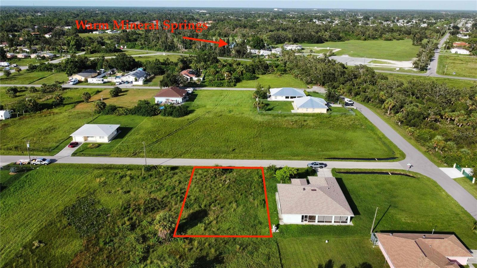 Hacienda St Property Photo 1