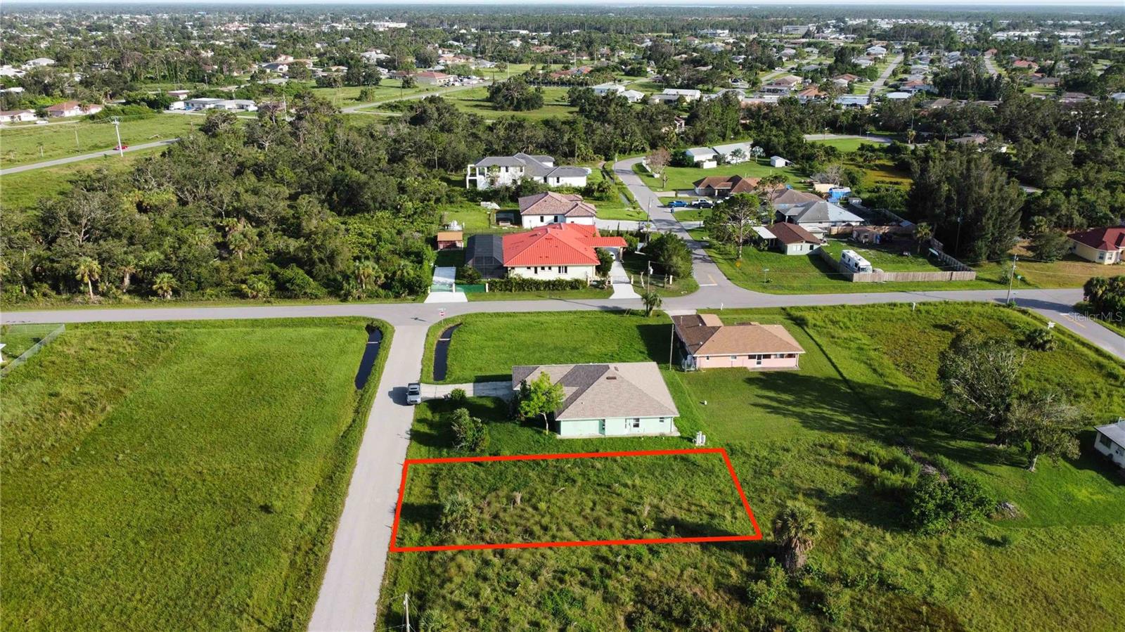 Hacienda St Property Photo 3