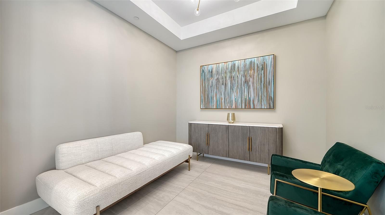301 Quay Commons Dr #704 Property Photo 4