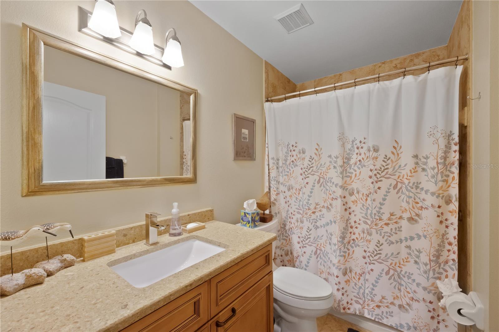 9611 Castle Point Dr #915 Property Photo 20