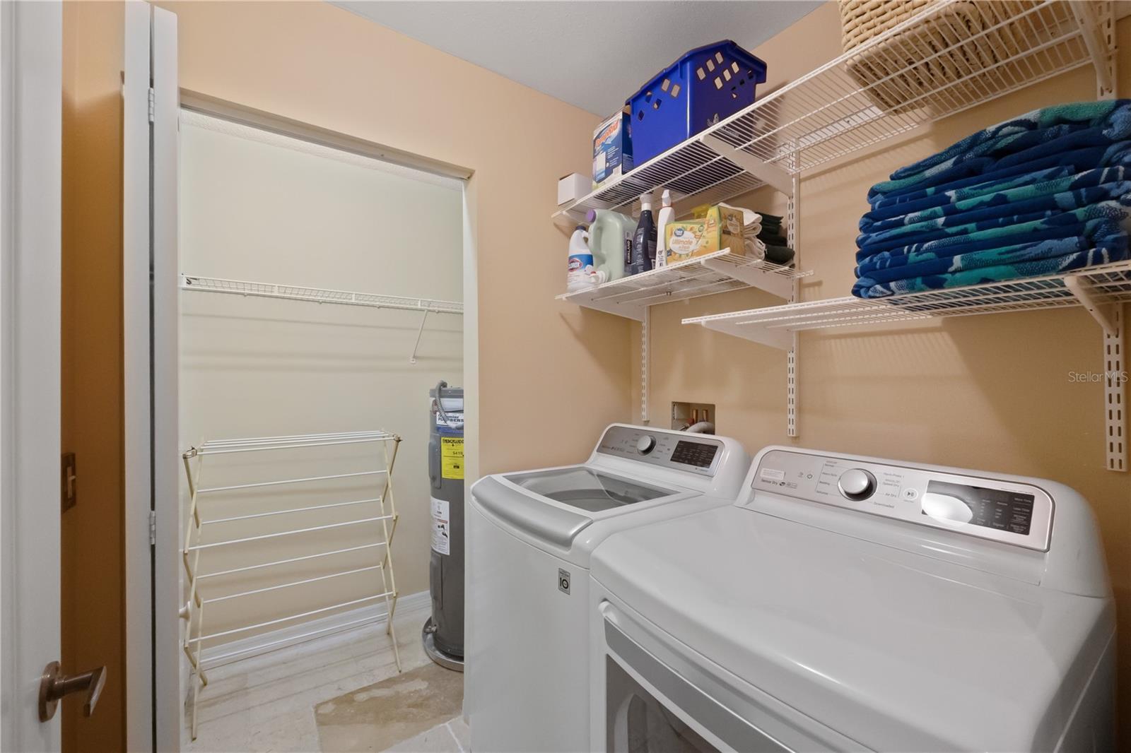 9611 Castle Point Dr #915 Property Photo 21