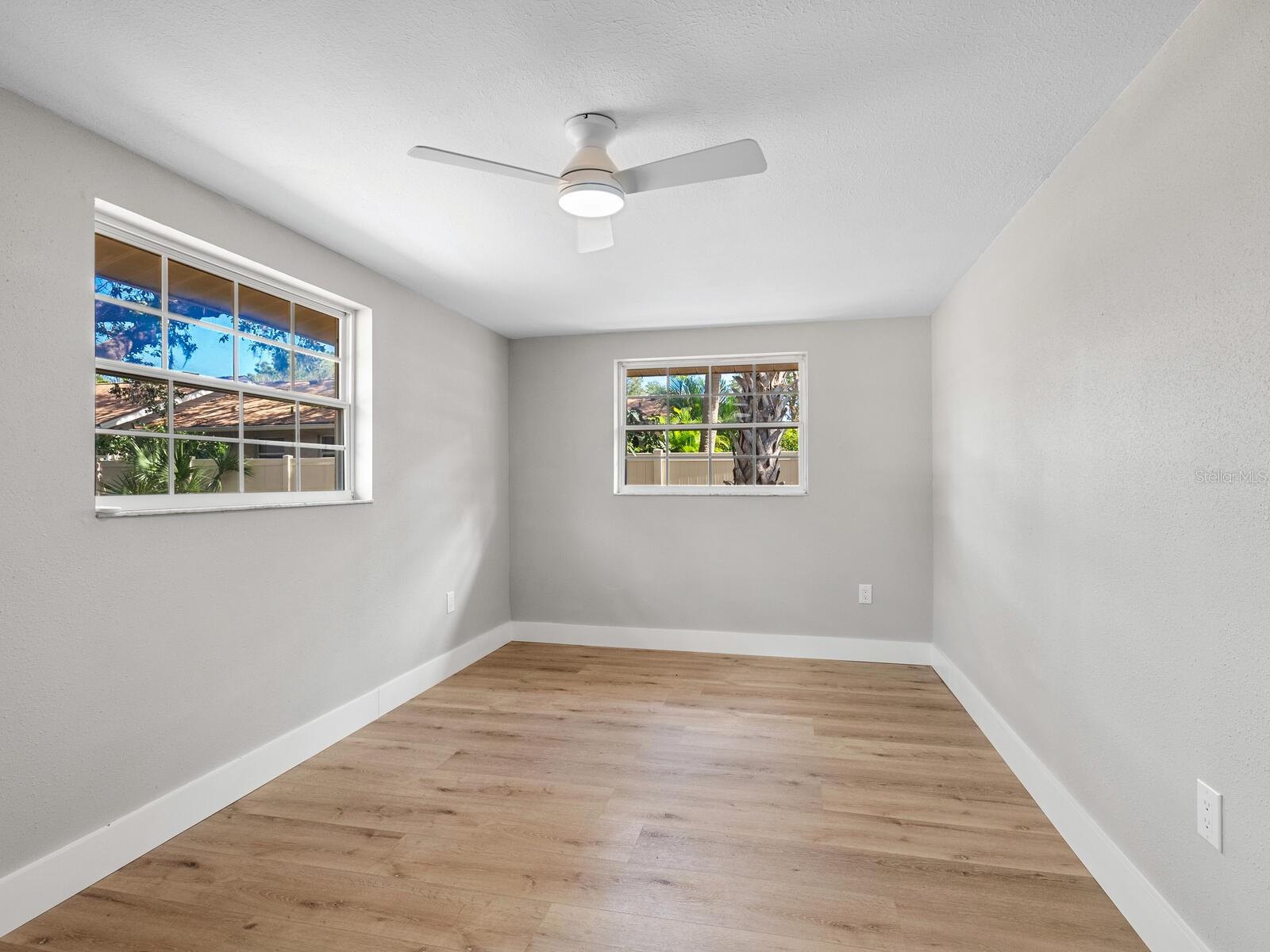 620 N Shade Ave Property Photo 15