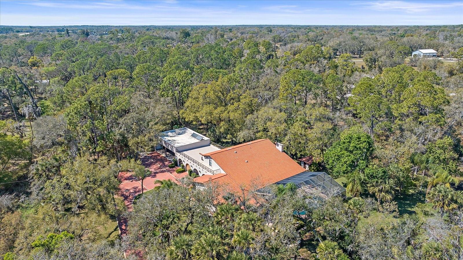 4674 Hidden River Rd Property Photo 11