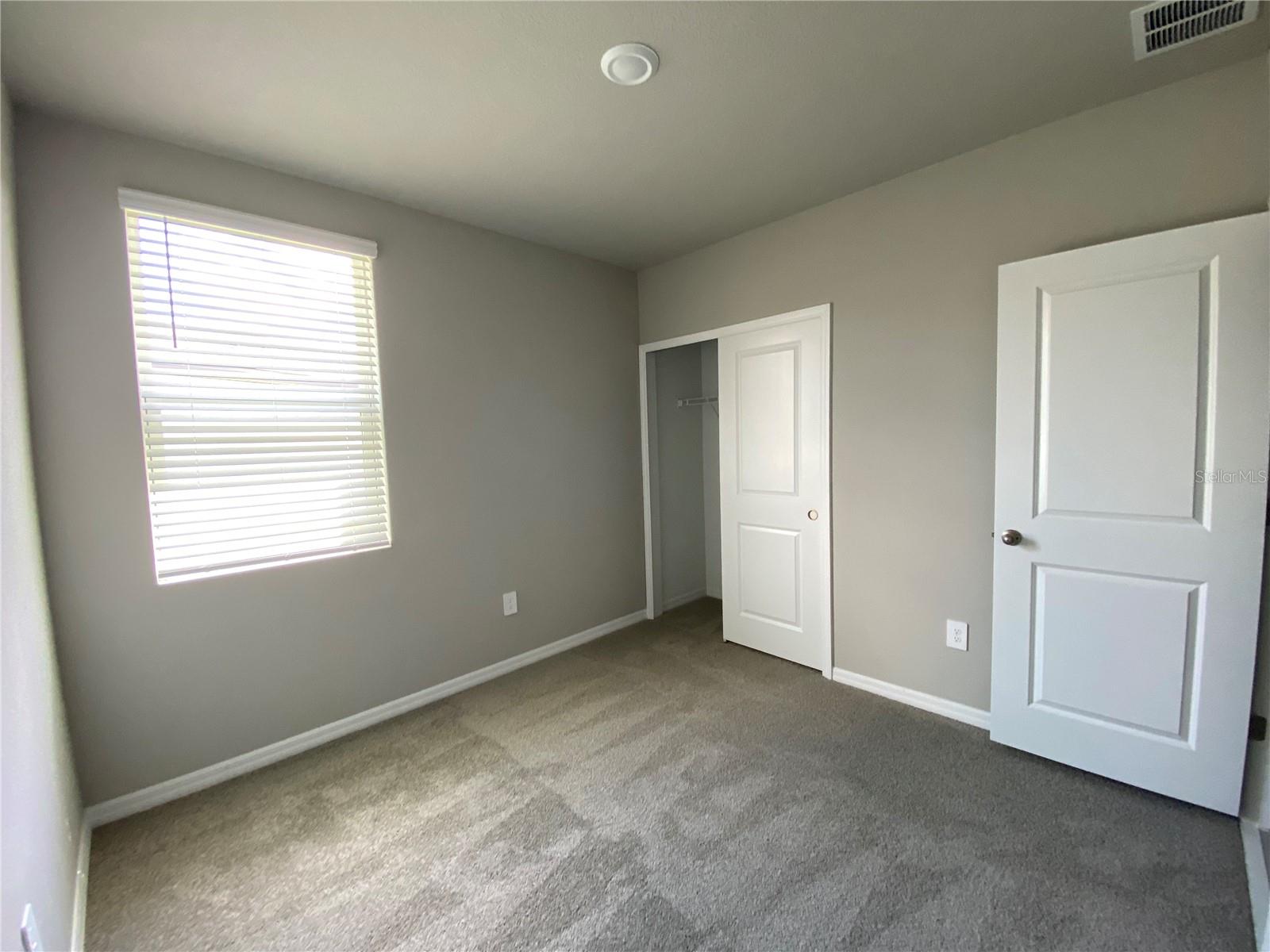 156 Whiteland Bnd Property Photo 12