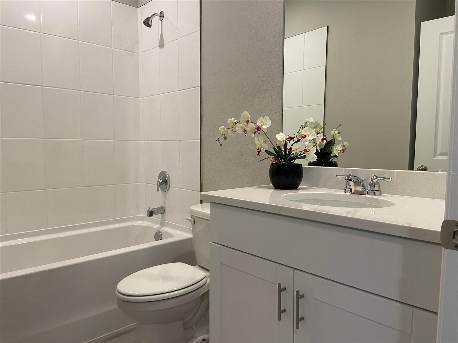 156 Whiteland Bnd Property Photo 13