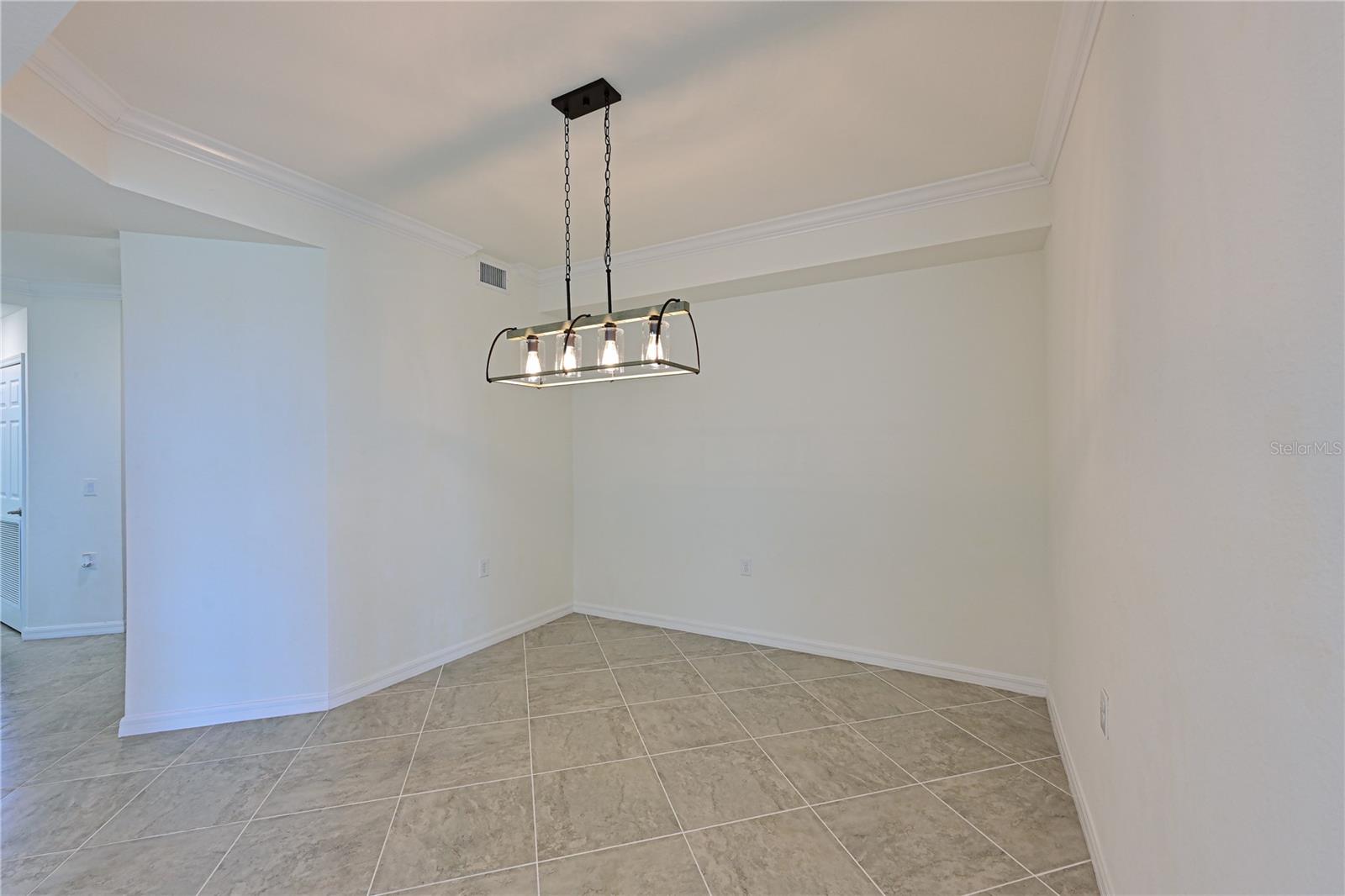 1020 Tidewater Shores Loop #108 Property Photo 7