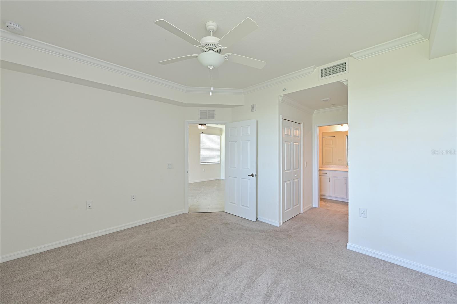 1020 Tidewater Shores Loop #108 Property Photo 15