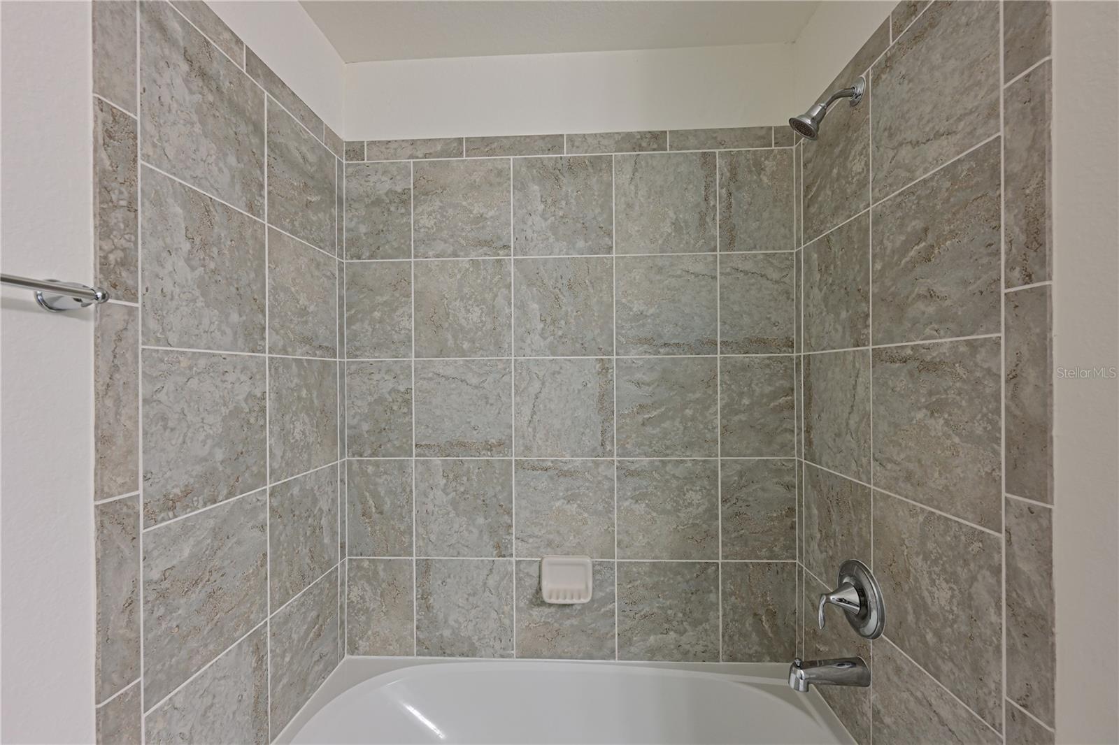 1020 Tidewater Shores Loop #108 Property Photo 19
