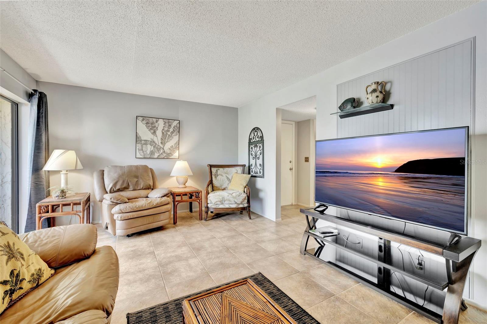 6157 Midnight Pass Rd #e24 Property Photo 7