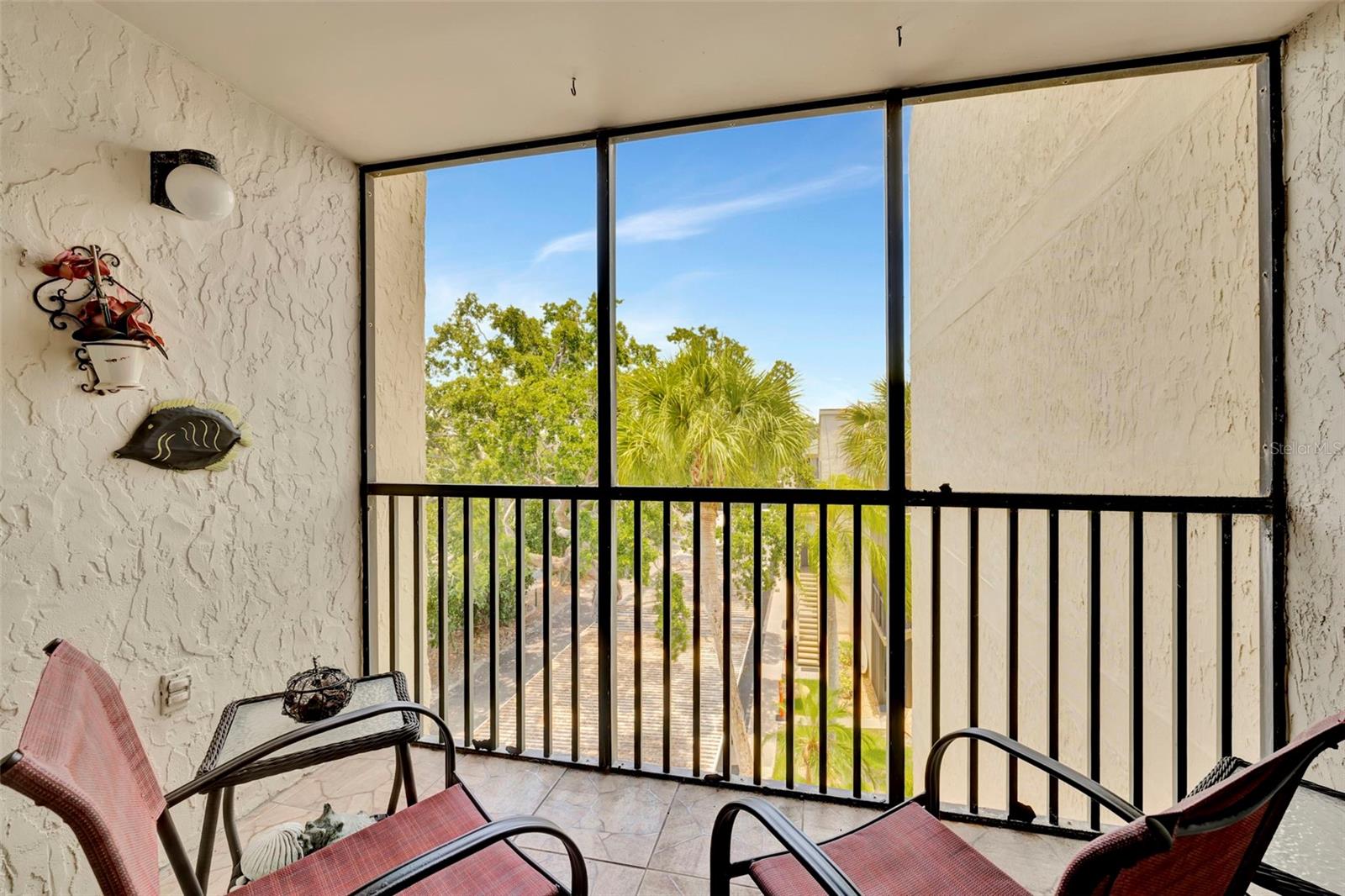 6157 Midnight Pass Rd #e24 Property Photo 9