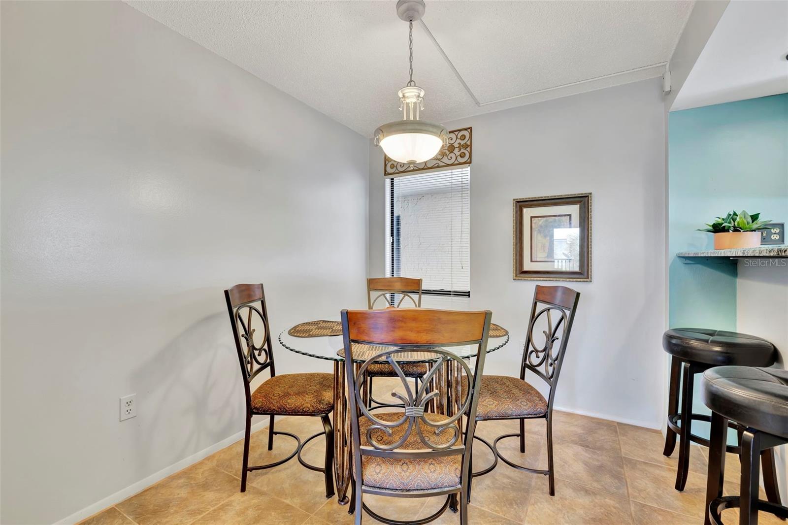 6157 Midnight Pass Rd #e24 Property Photo 12