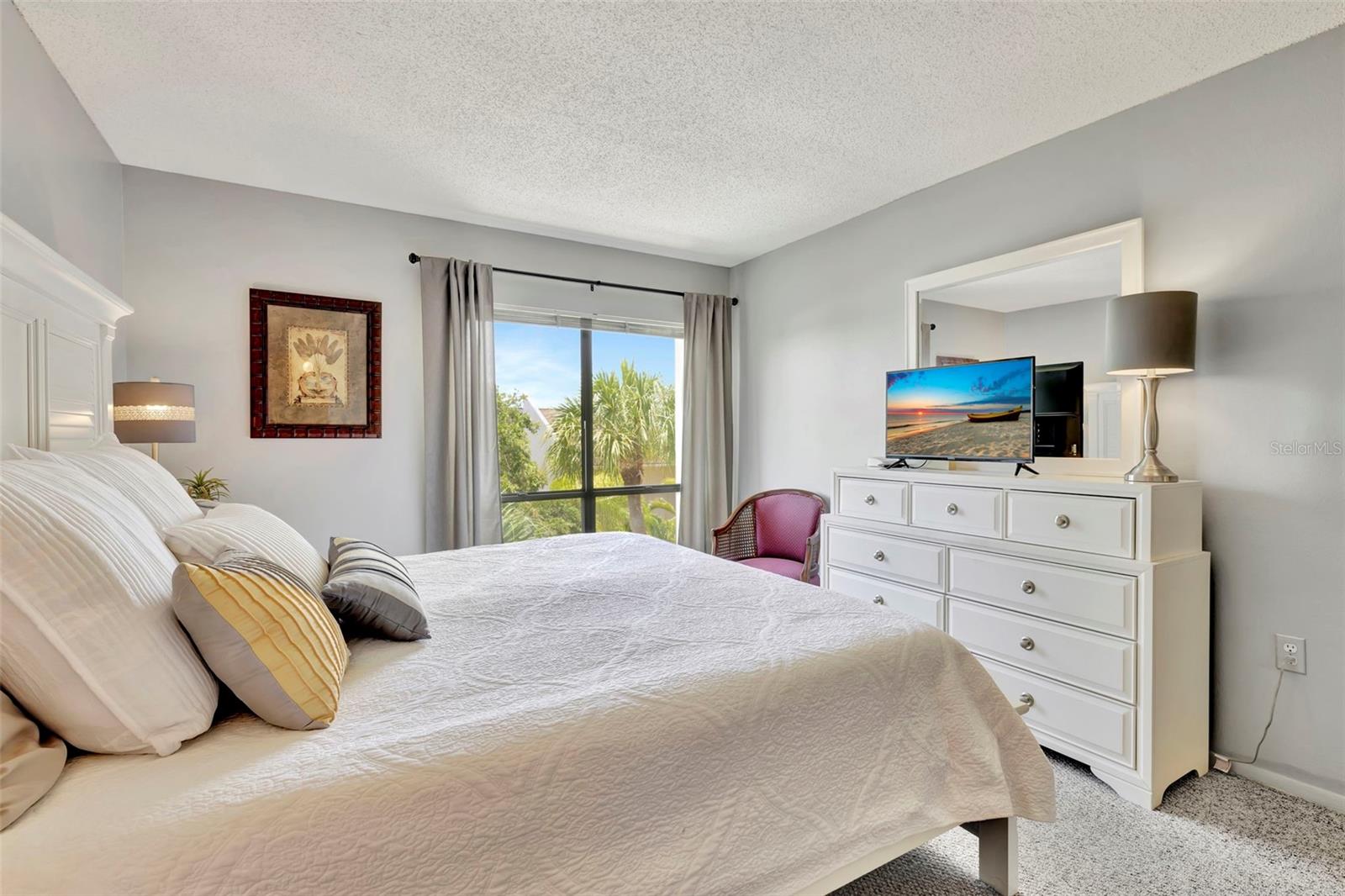 6157 Midnight Pass Rd #e24 Property Photo 18