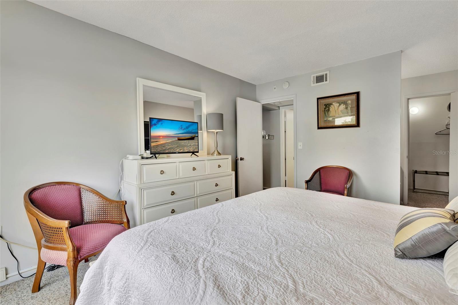 6157 Midnight Pass Rd #e24 Property Photo 19