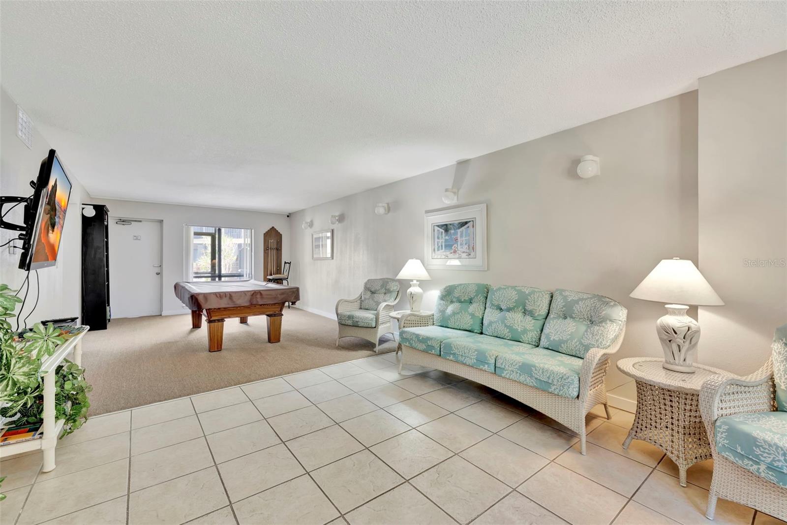 6157 Midnight Pass Rd #e24 Property Photo 31