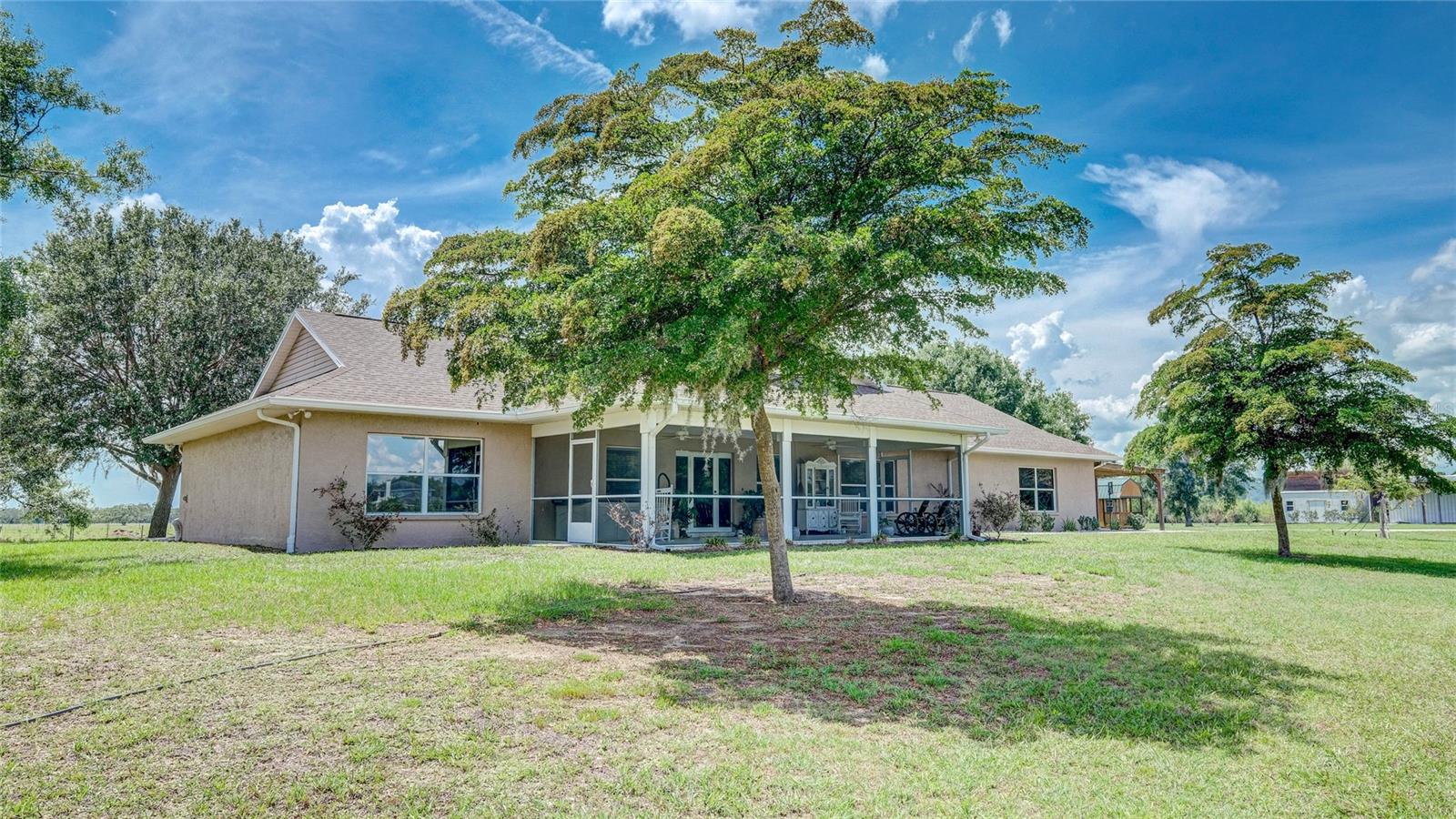 560 Oakford Rd Property Photo 1
