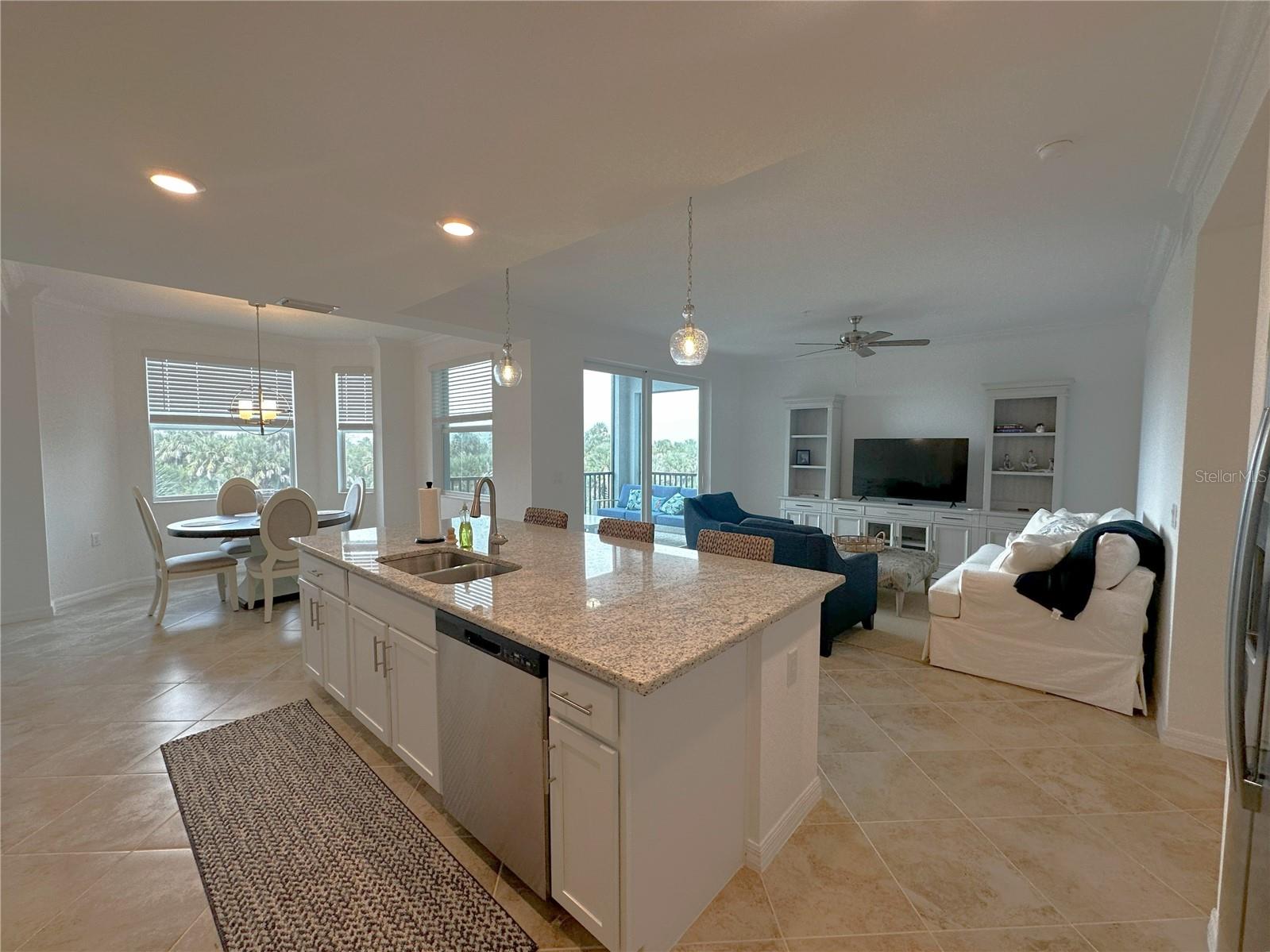 14041 Heritage Landing Blvd #627 Property Photo 3