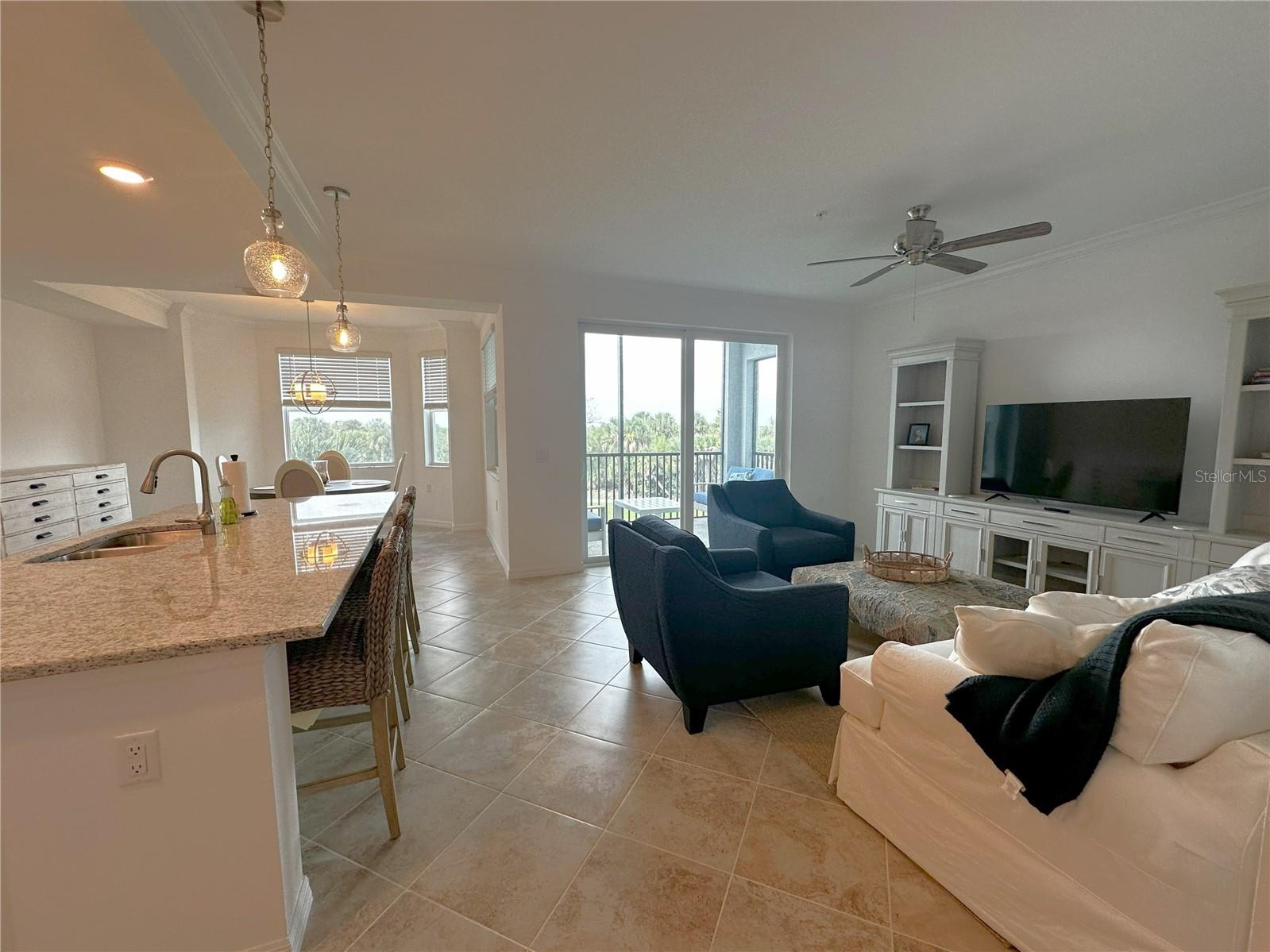 14041 Heritage Landing Blvd #627 Property Photo 5