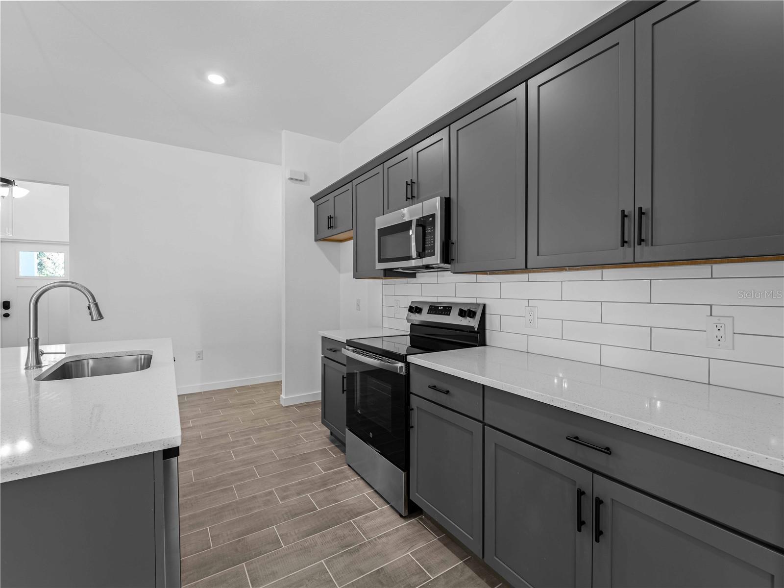 4081 Felhorn St Property Photo 36