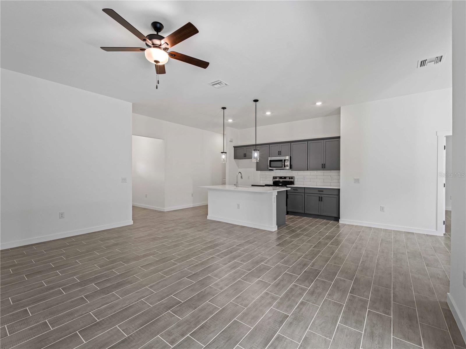 4081 Felhorn St Property Photo 40