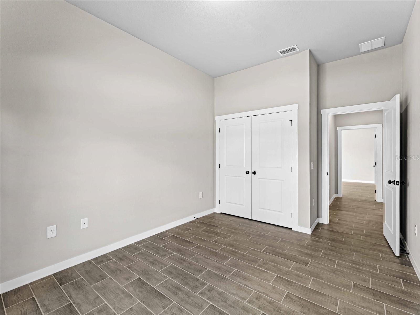 1417 Longson St Property Photo 13