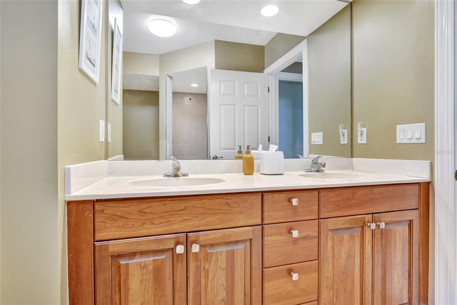 3191 Matecumbe Key Rd #701 Property Photo 17