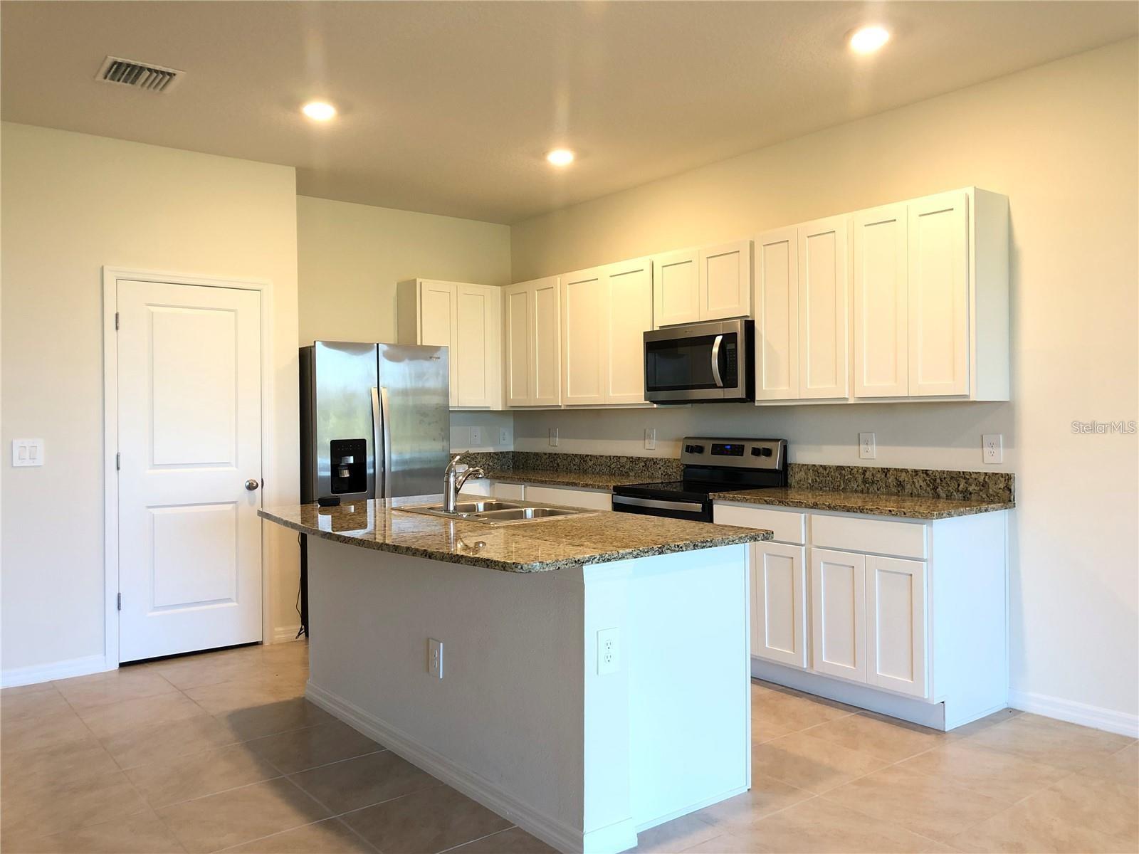 8617 Milestone Dr Property Photo 3
