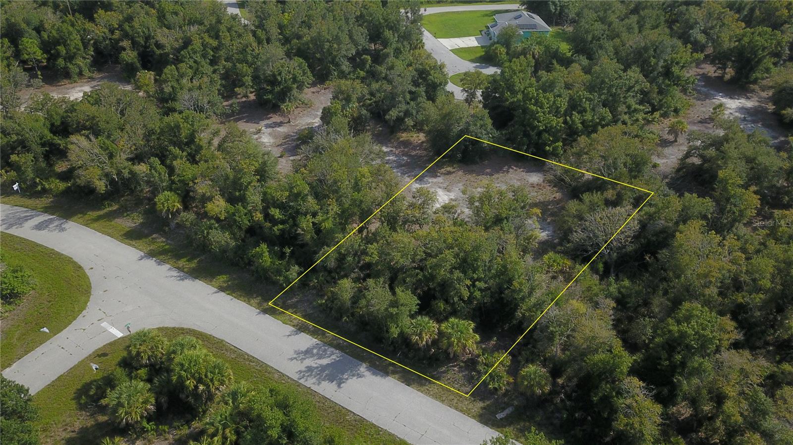 7081 Harland Rd Property Photo 1