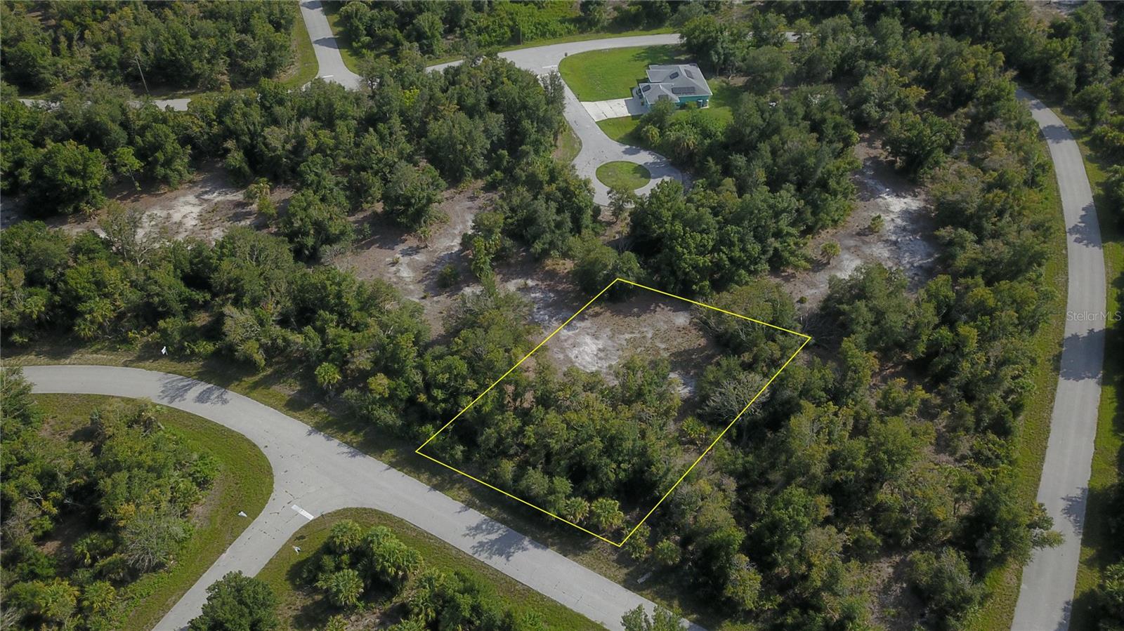 7081 Harland Rd Property Photo 2