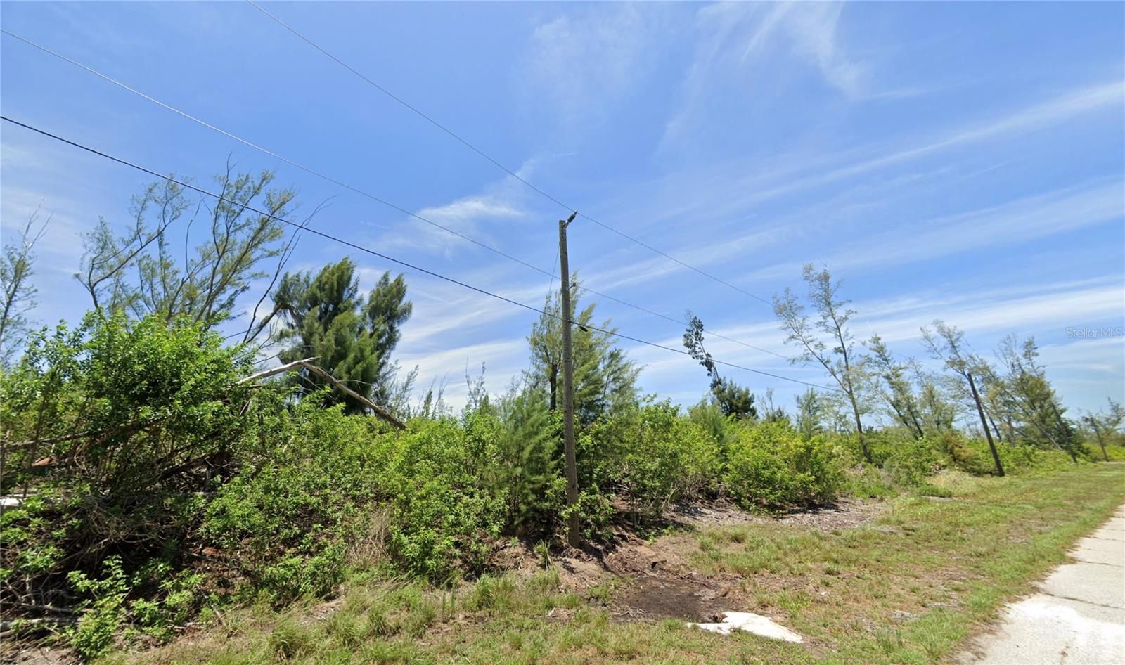 16449 Liggett Cir Property Photo 16