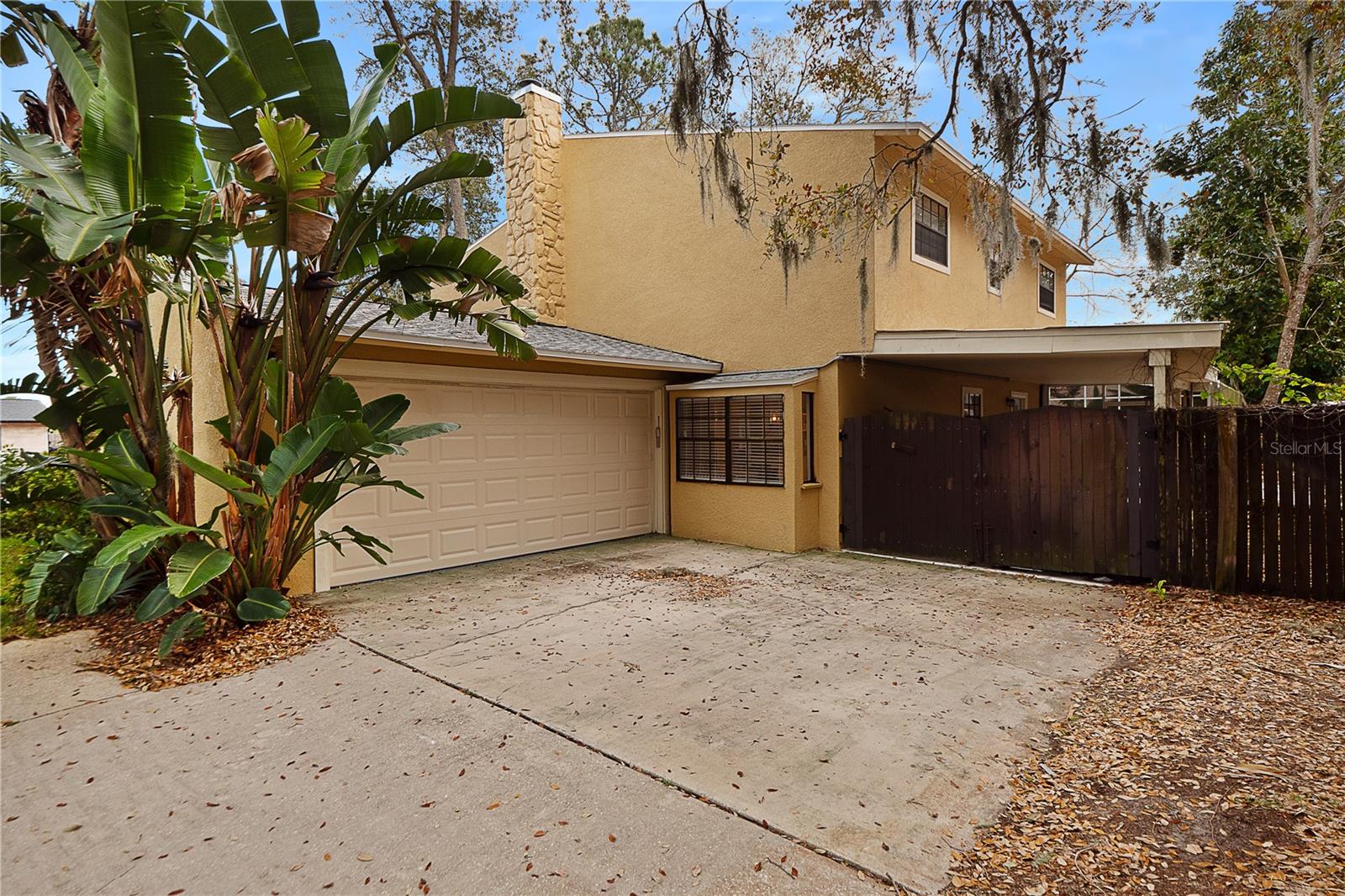 100 Palm Dr Property Photo 1