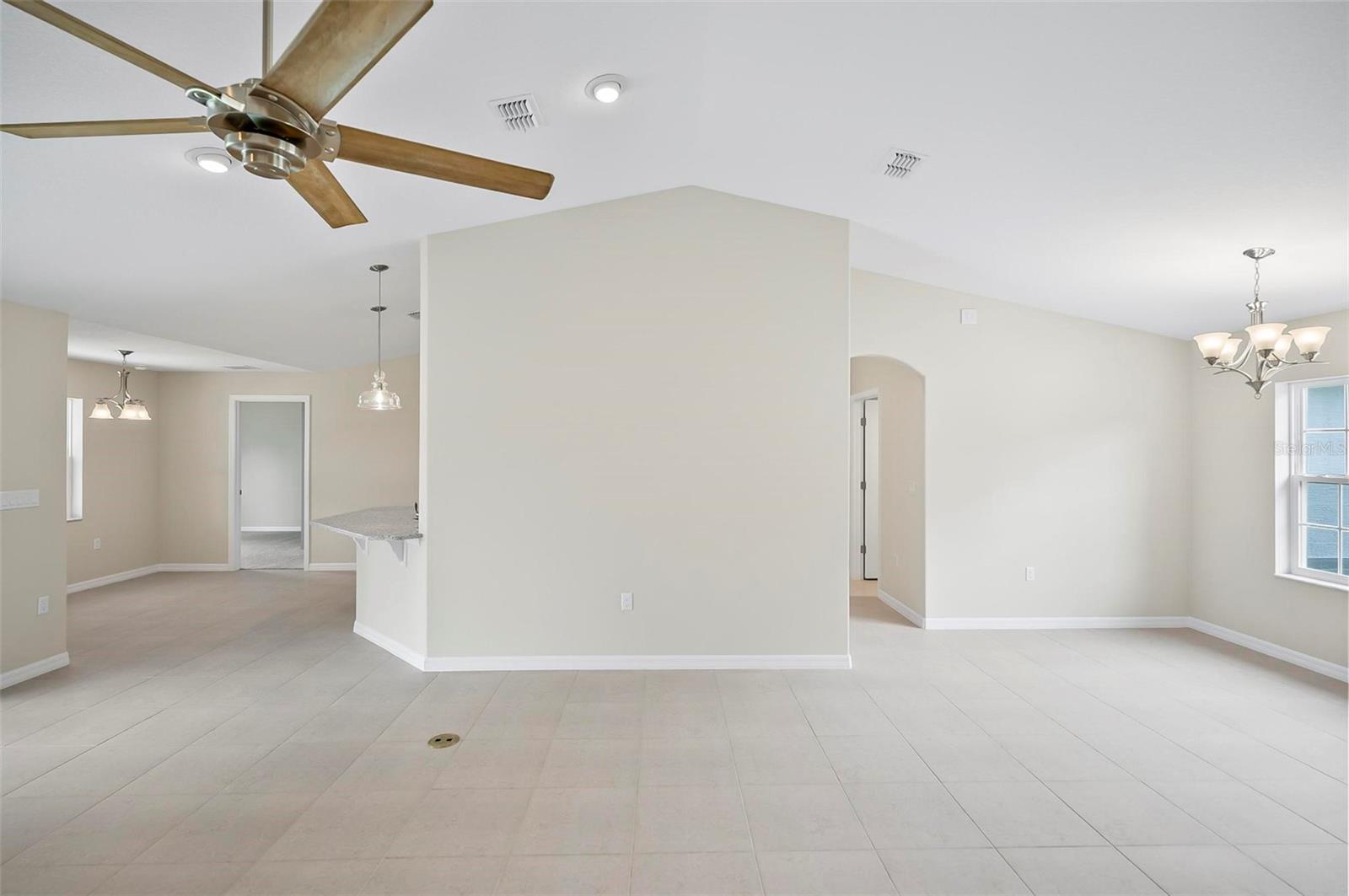 63 Renshaw Dr Property Photo 17