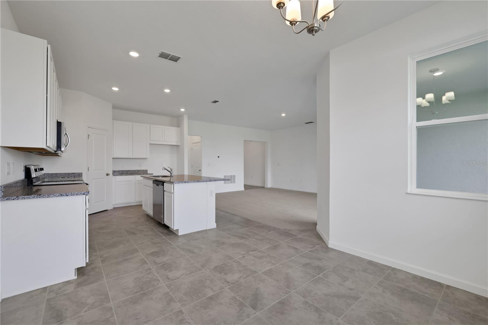 302 Bottle Brush Dr Property Photo 16