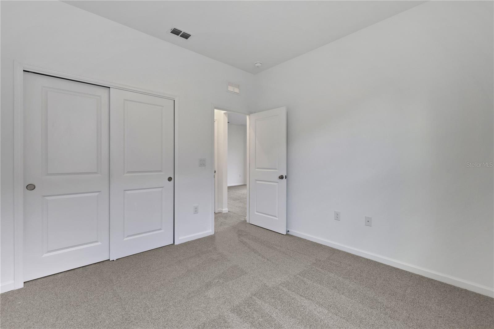 302 Bottle Brush Dr Property Photo 25