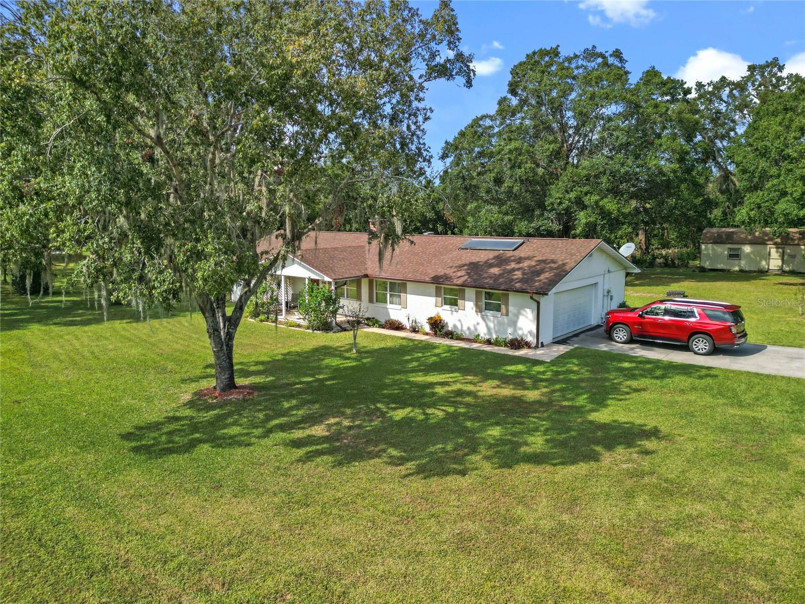 3696 E C-466 Property Photo 14