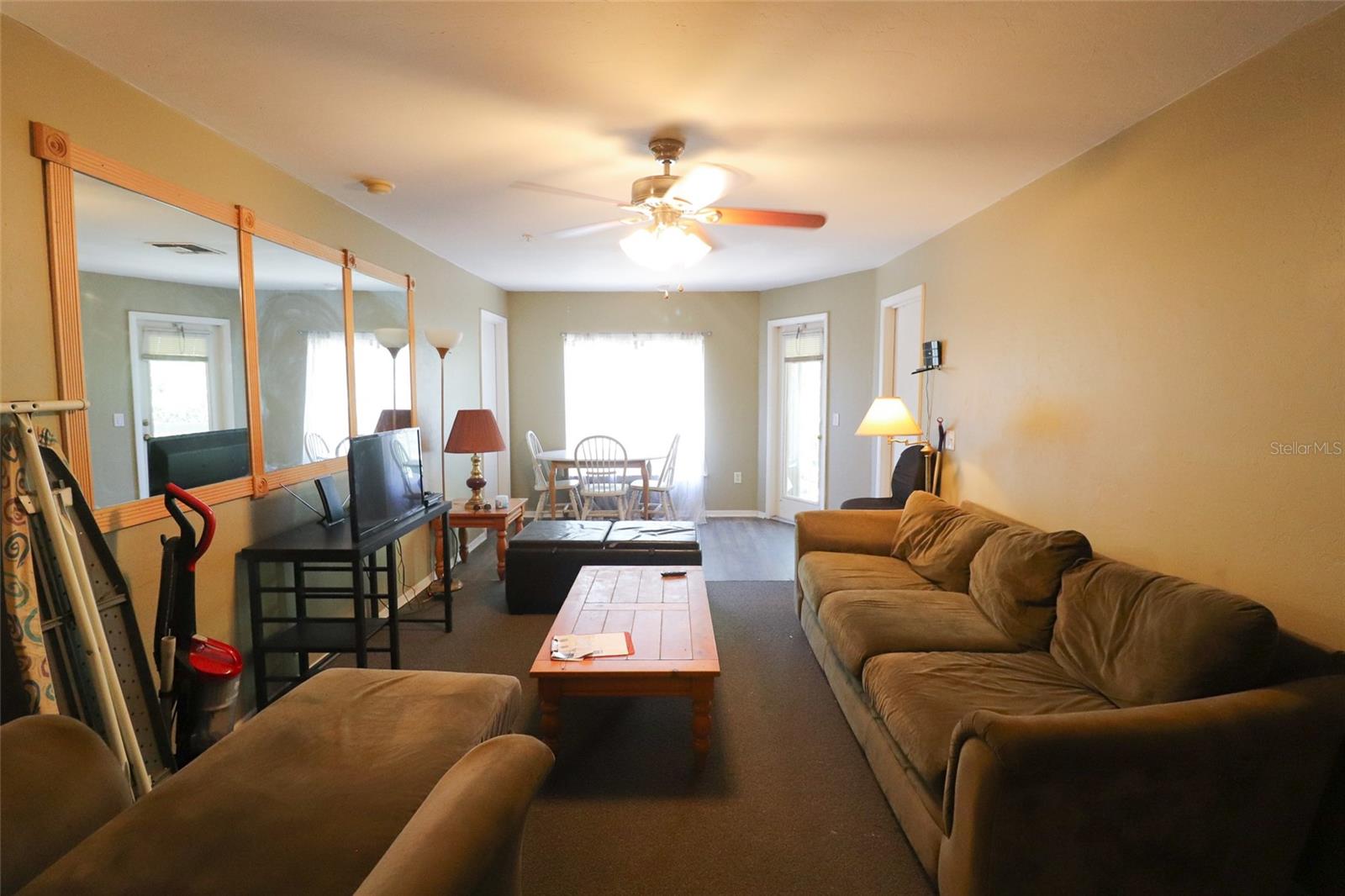 4000 Sw 23rd St #5-307 Room C Property Photo 3