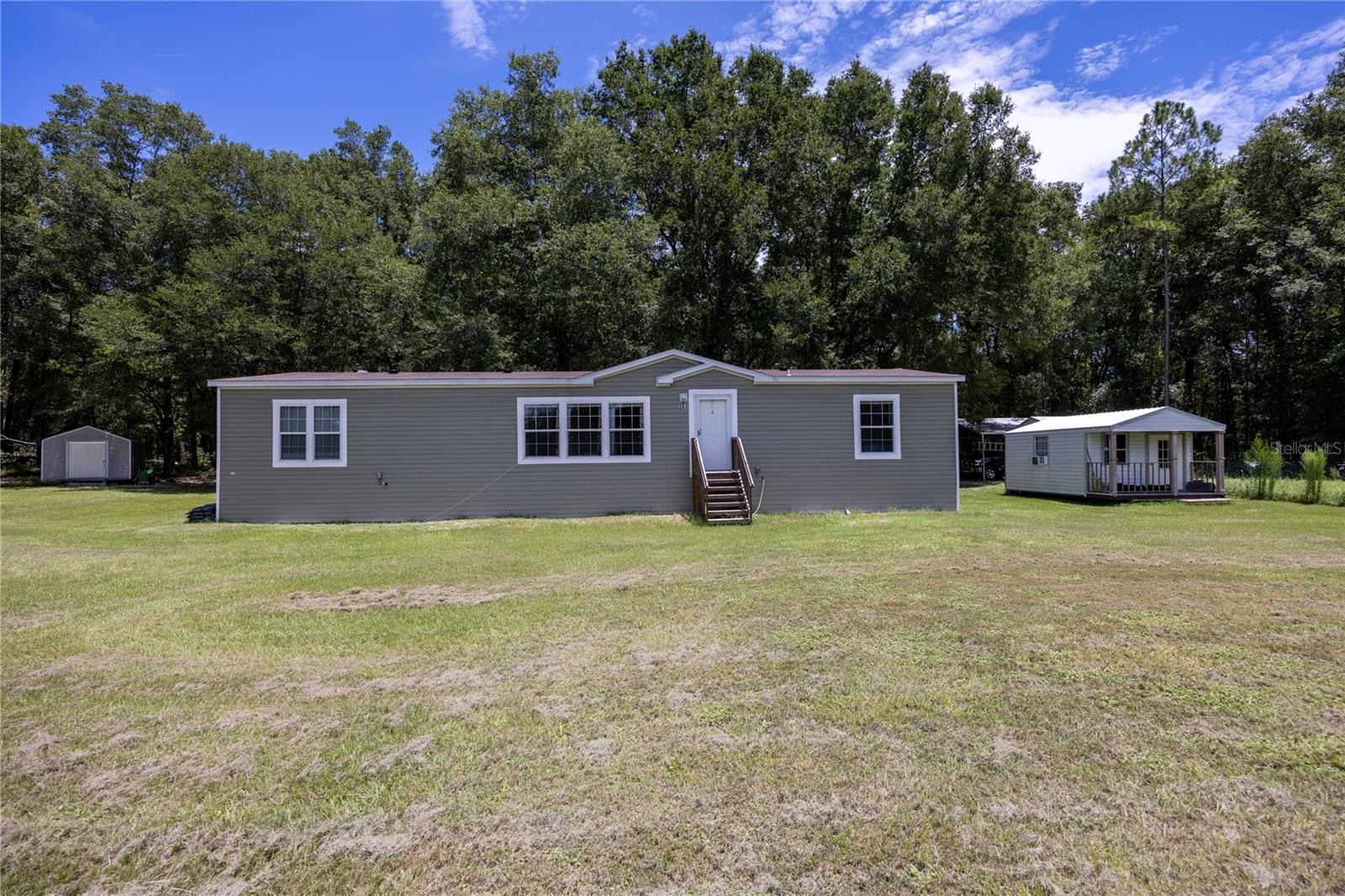 261 Sw Beyond Ct Property Photo 6
