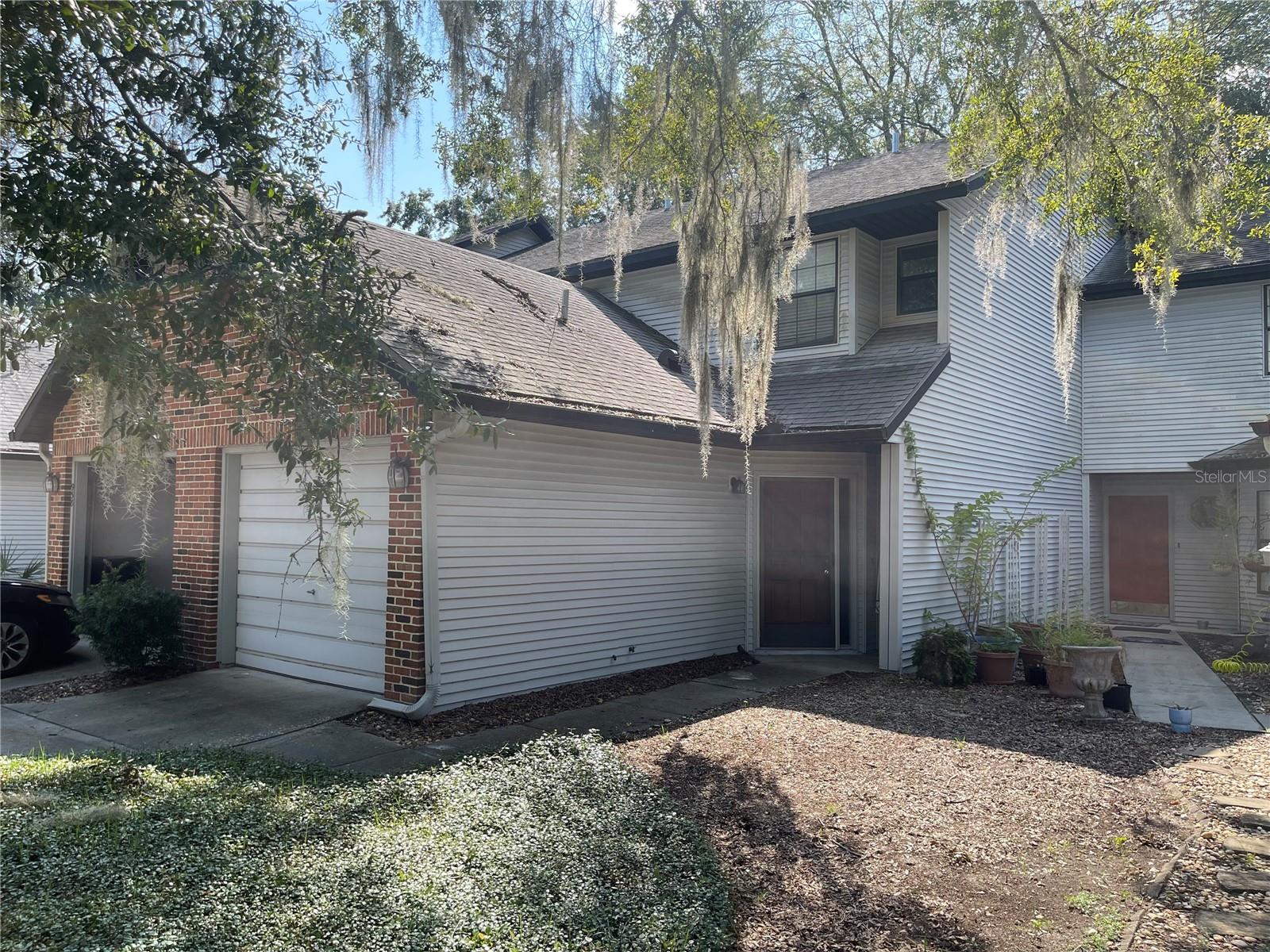 940 Nw 42nd Ter Property Photo 1