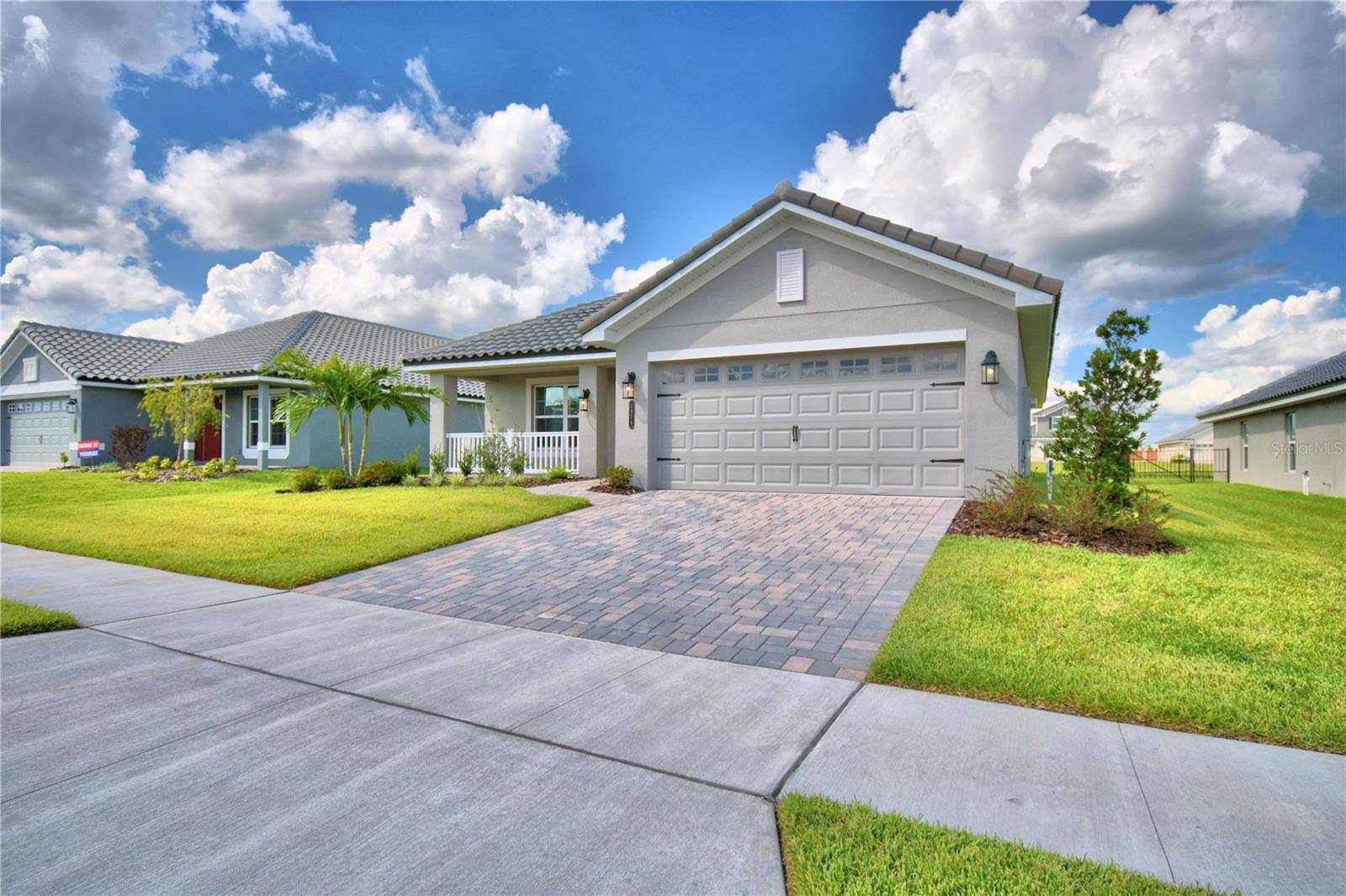 4926 Vue Delac Pass Property Photo 2