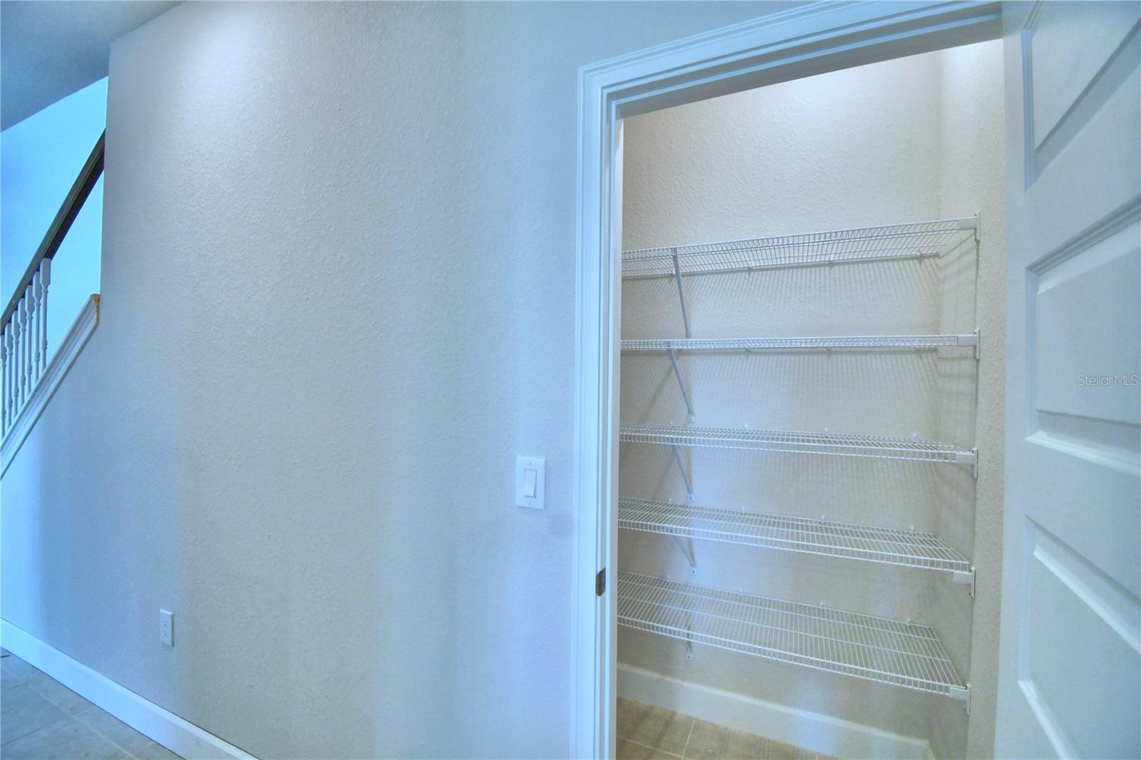 1492 Leamington Ln Property Photo 14