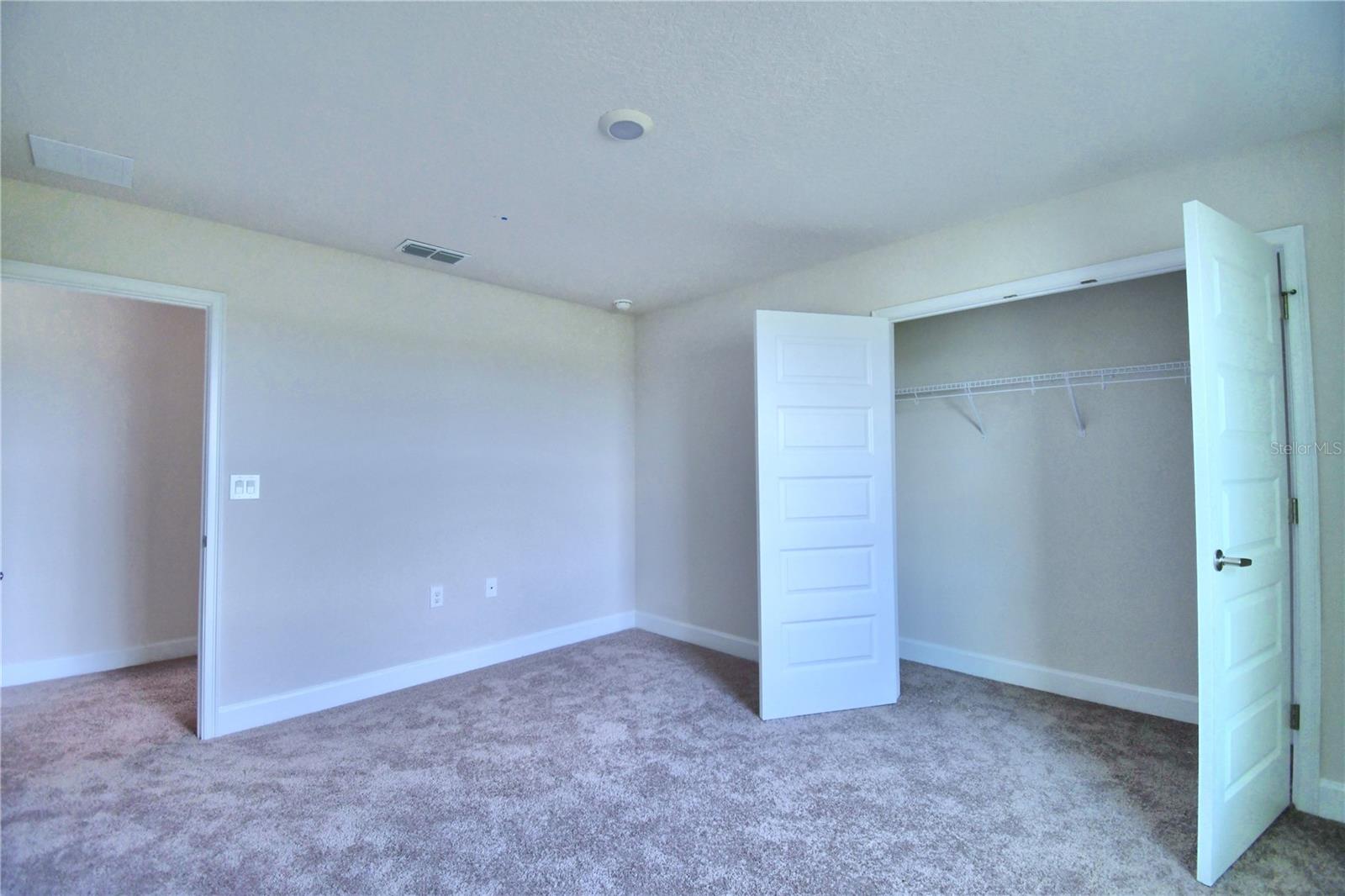 1492 Leamington Ln Property Photo 28