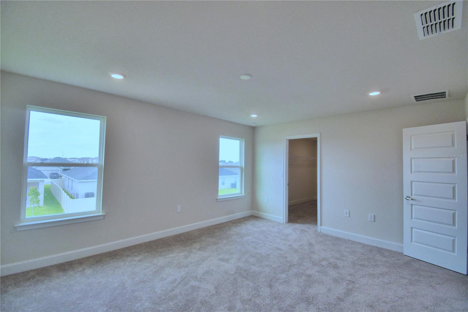 1492 Leamington Ln Property Photo 31