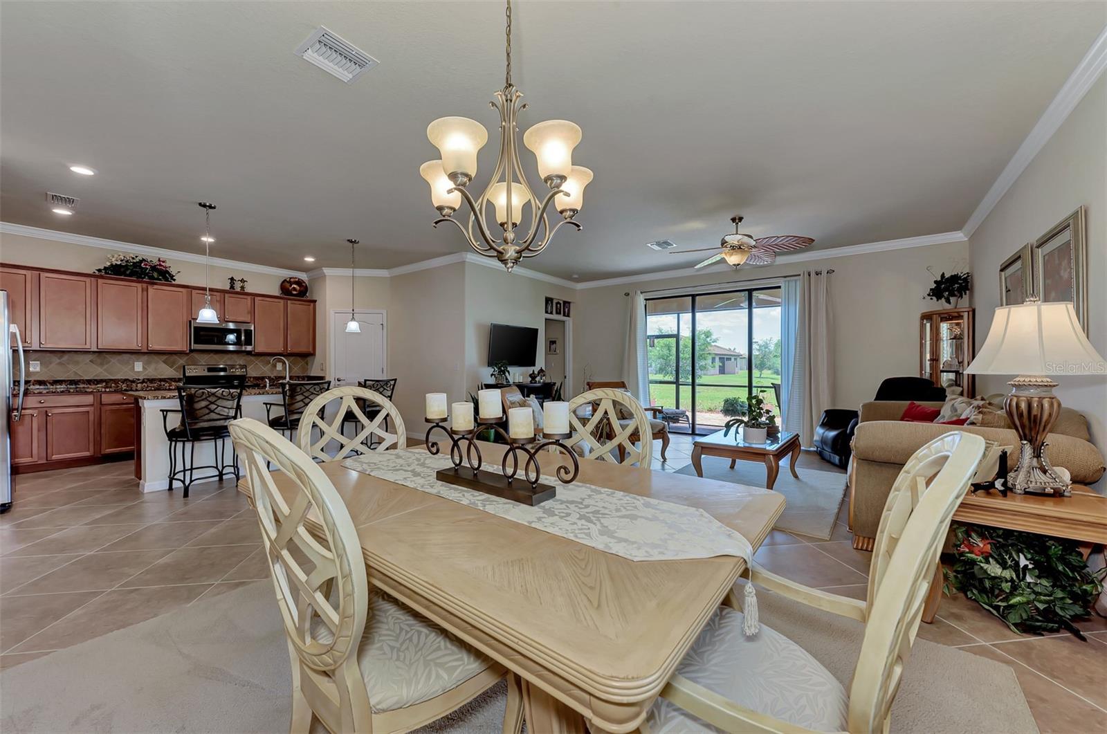 12536 Felice Dr Property Photo 18