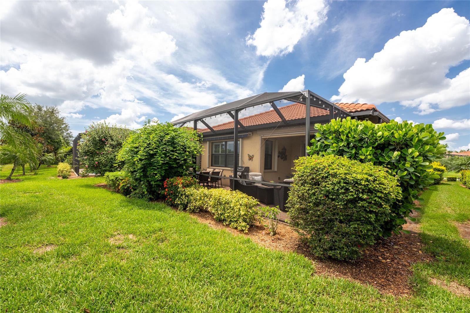 10385 Crooked Creek Dr Property Photo 4