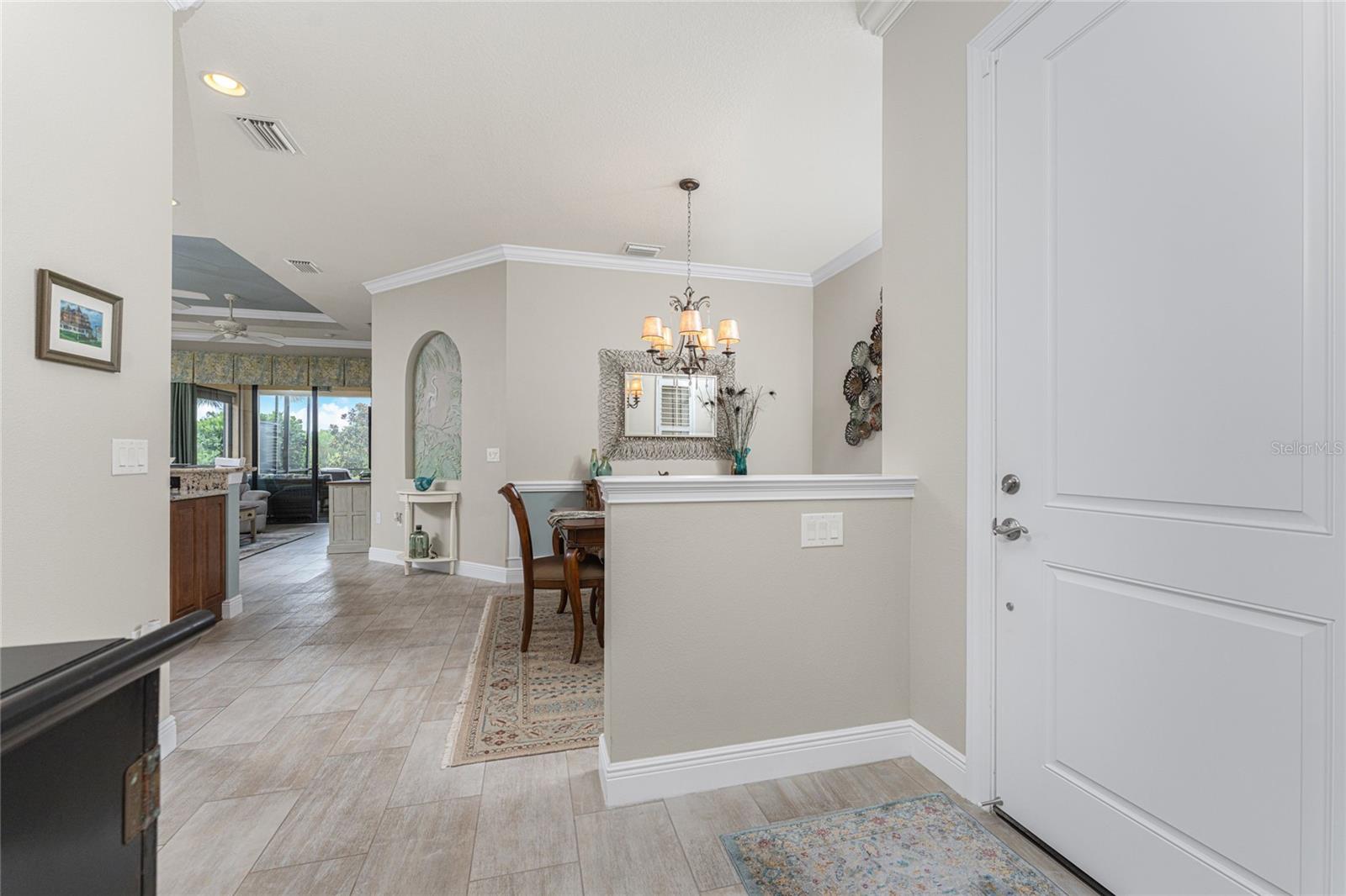 10385 Crooked Creek Dr Property Photo 7