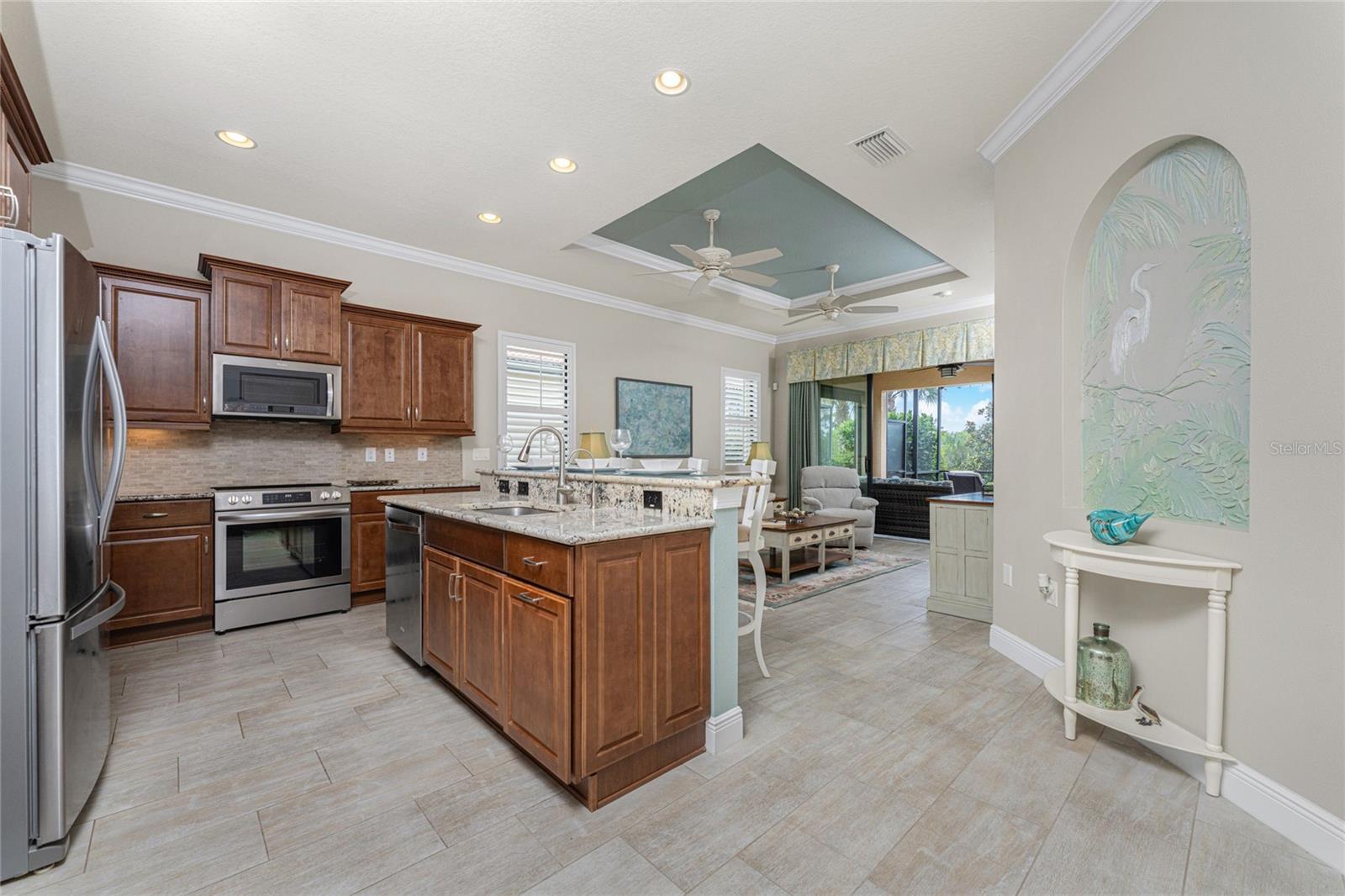 10385 Crooked Creek Dr Property Photo 11